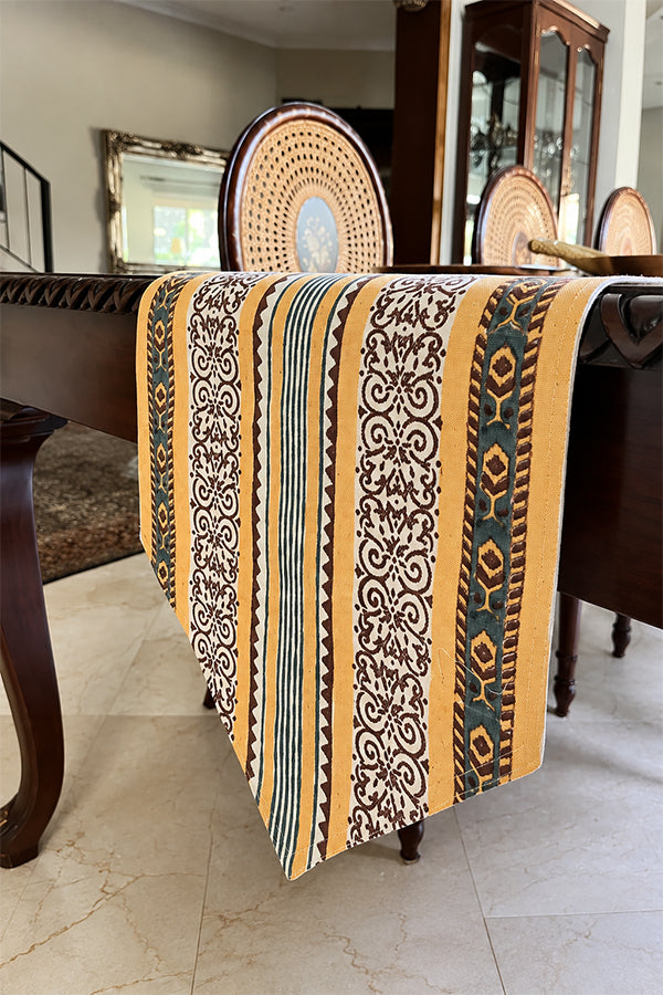 Strips Rustic Retro Runner