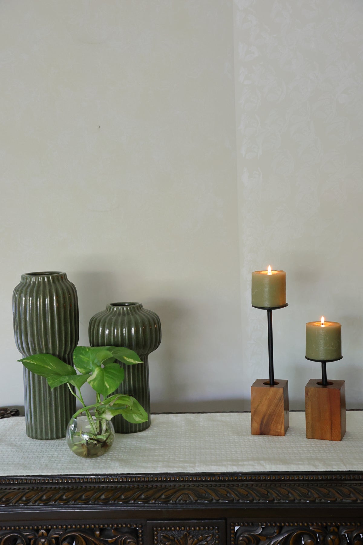 Perch black square candle stands