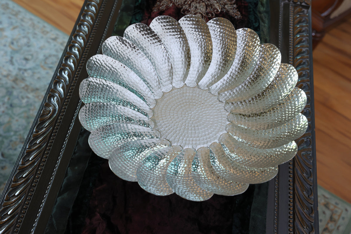 Scalloped flower bowl