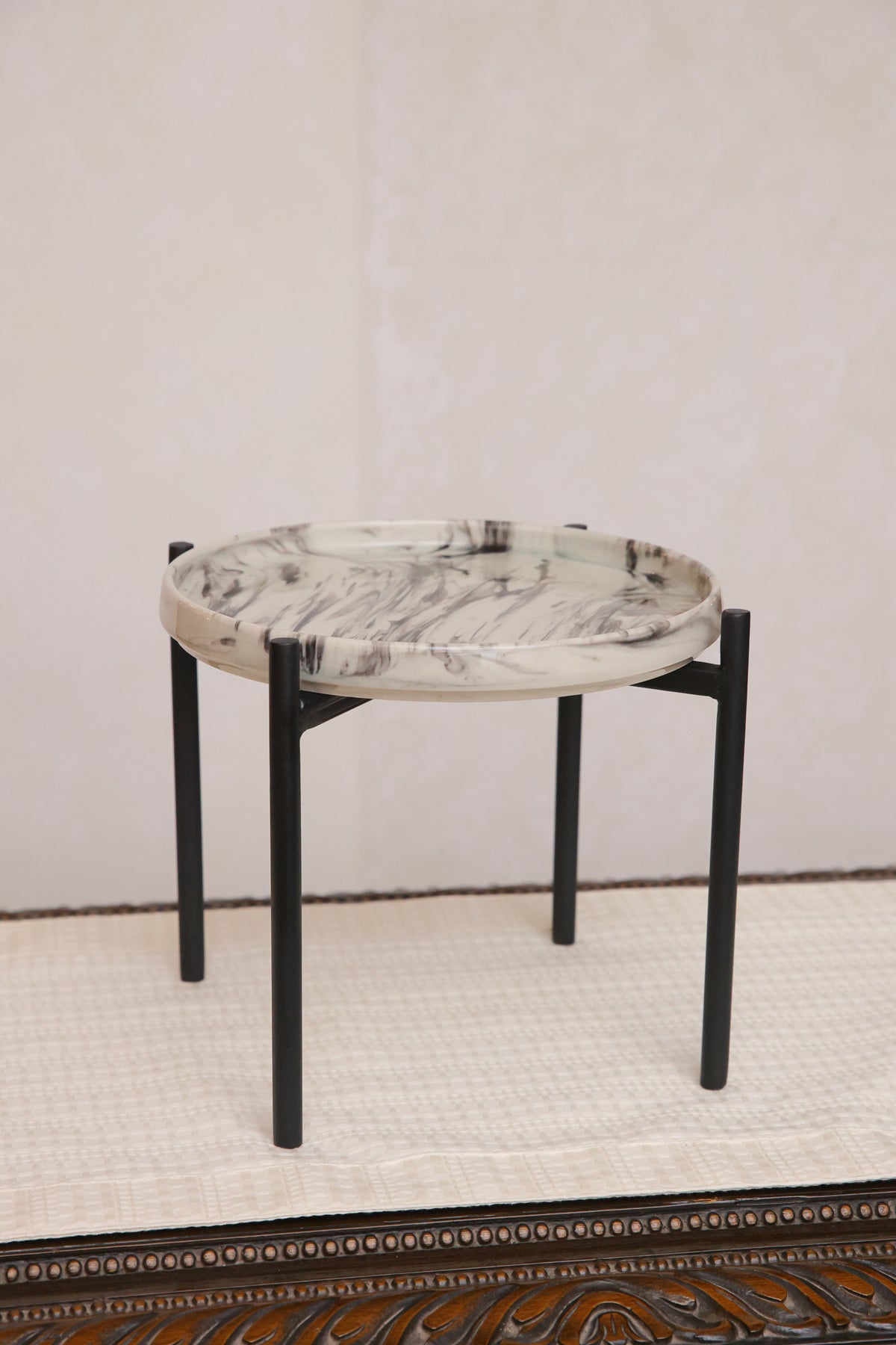 Marble ceramic platter with stand