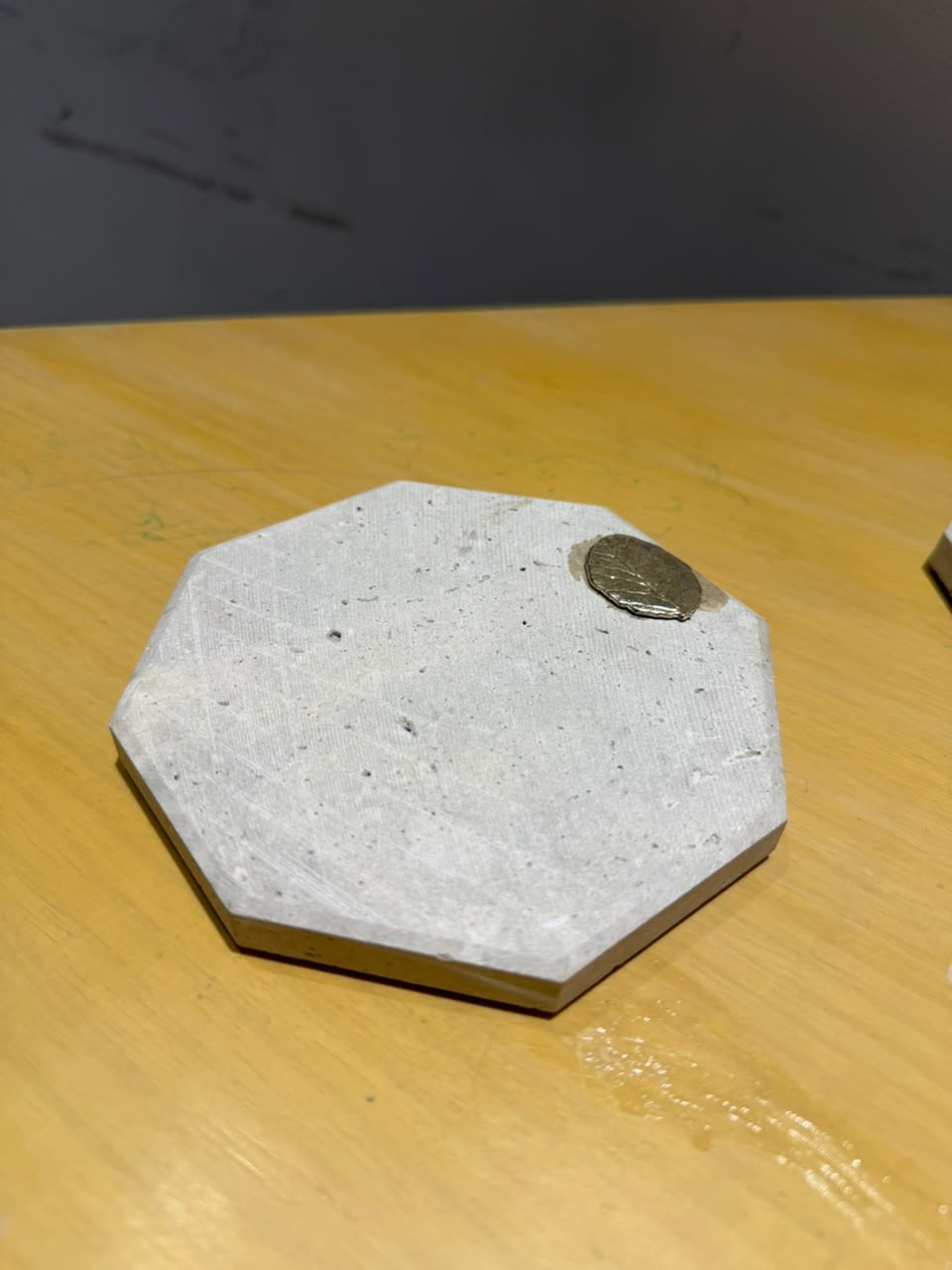 Travertine with motive