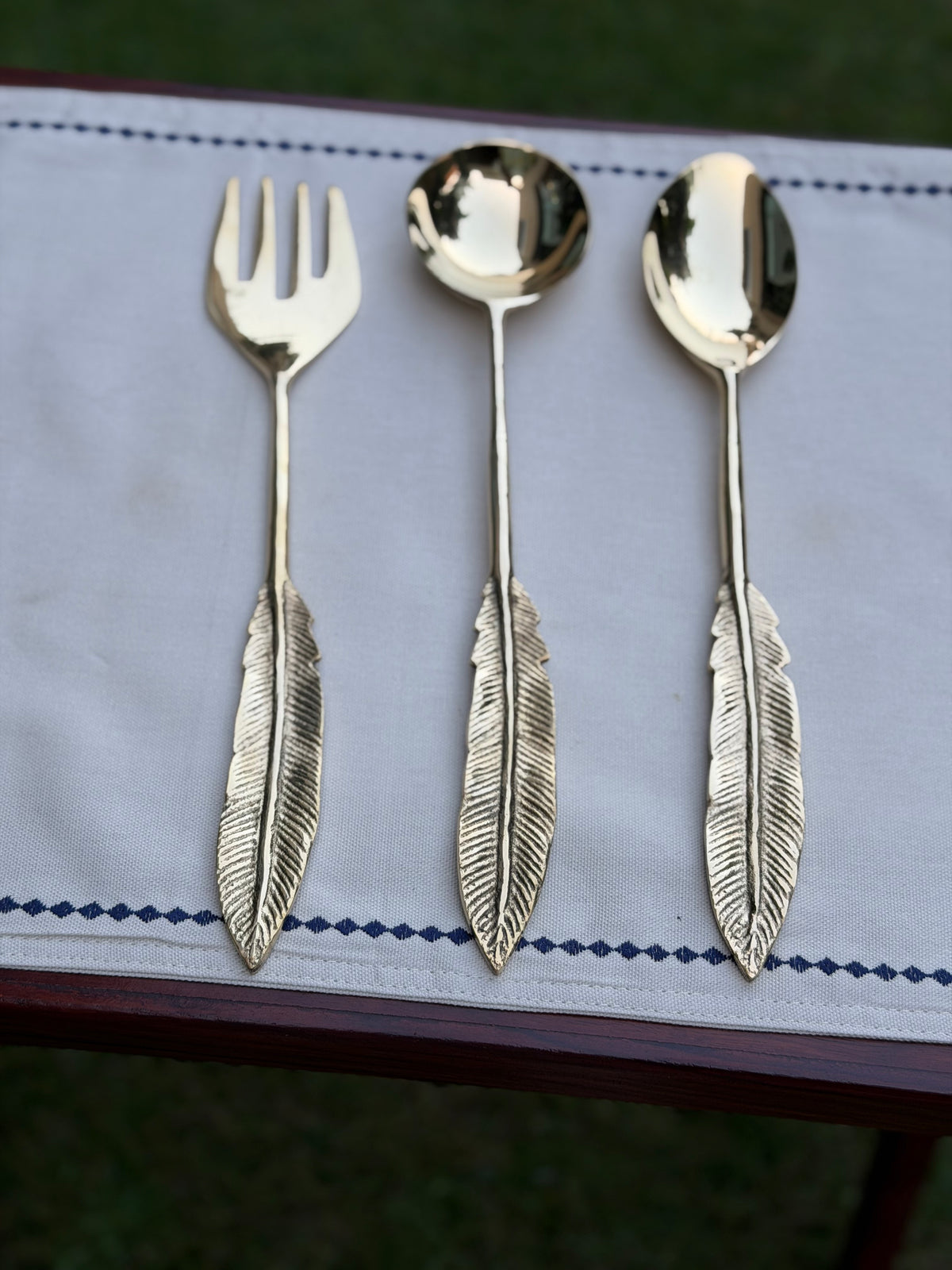 Feather brass serving spoon set