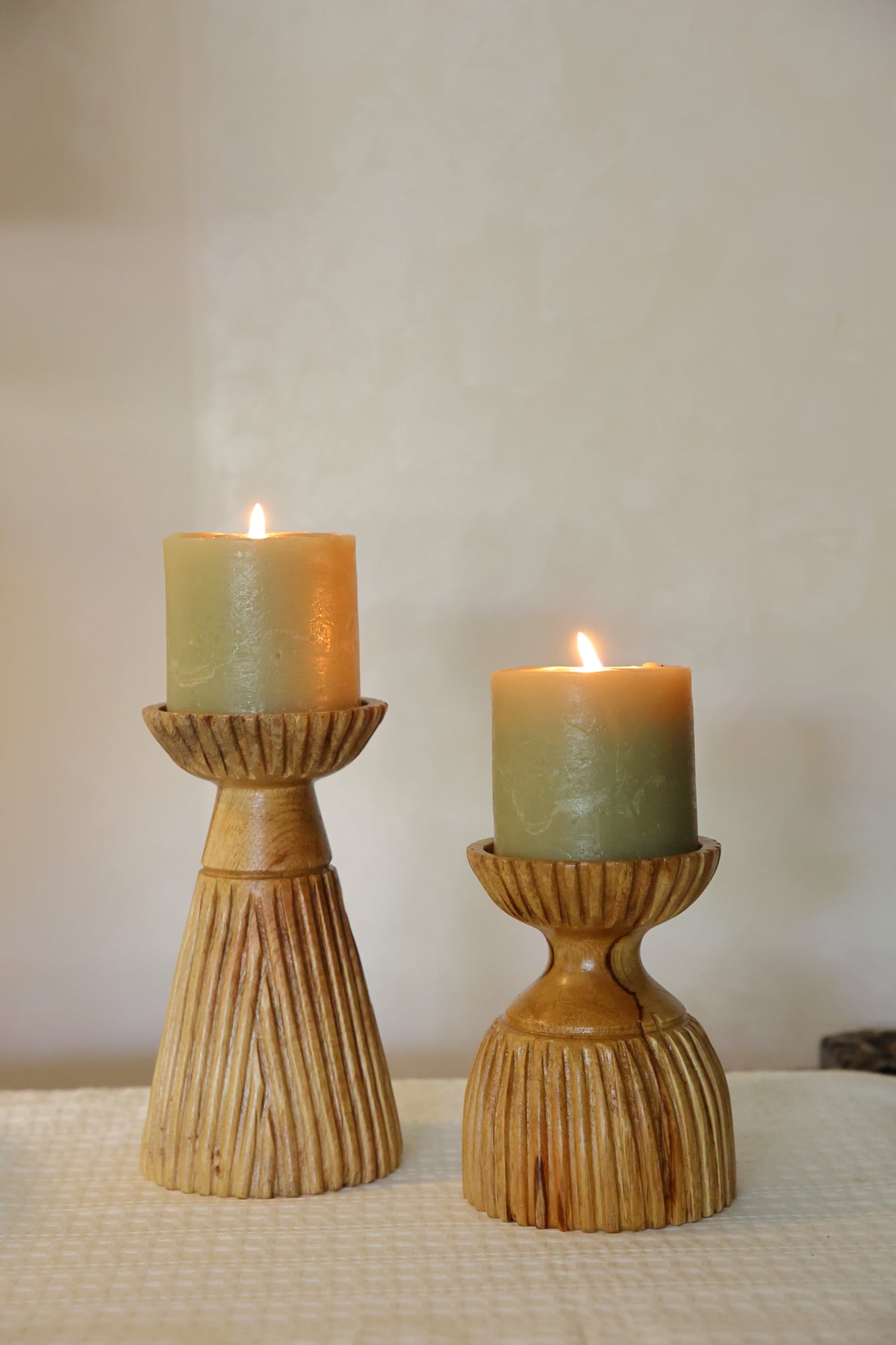 Bowl candle stands
