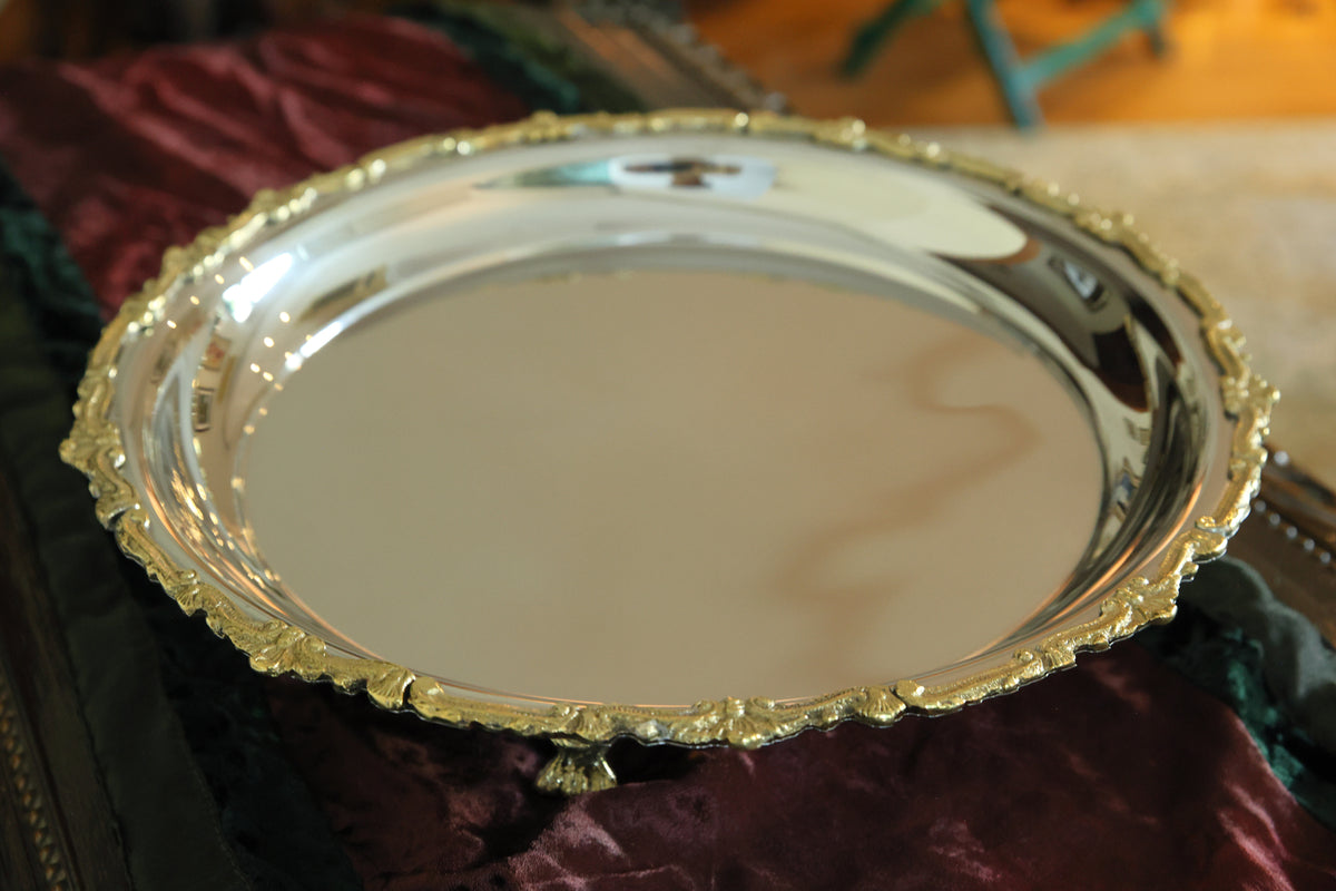 Round platter with border